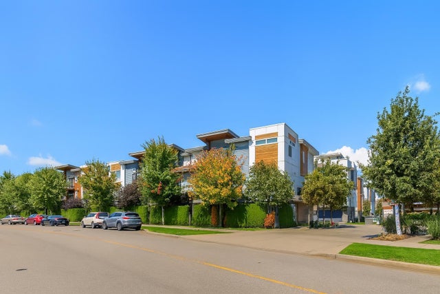 132 7947 209 Street, Langley