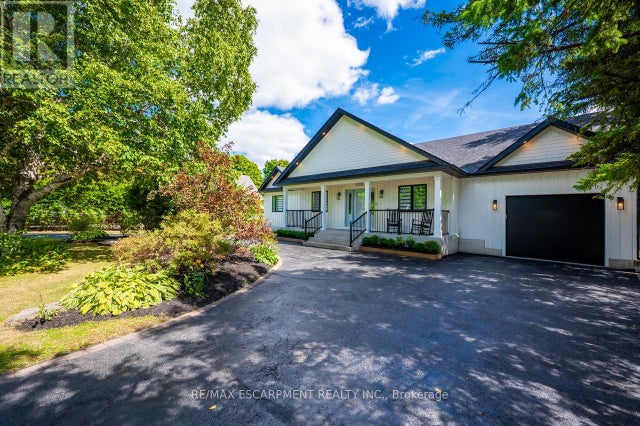 2560 2 Side Road, Burlington