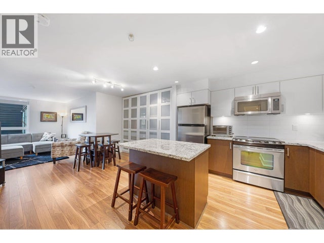 213 85 Eighth Avenue, New Westminster