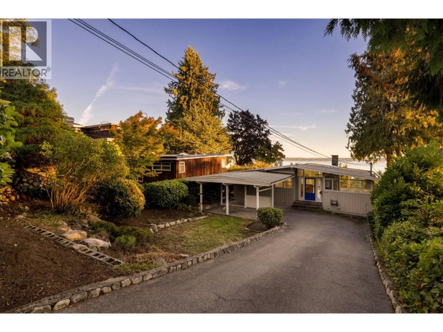 2344 Ottawa Avenue, West Vancouver