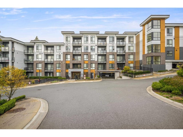 B107 20087 68th Avenue, Langley