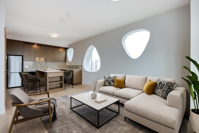 3301 13495 Central Avenue, Surrey