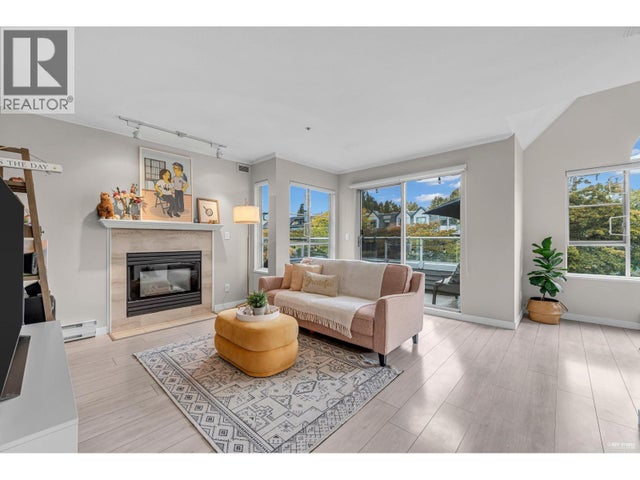 305 868 W 16th Avenue, Vancouver