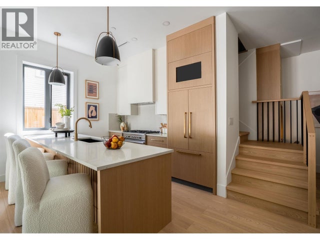 1 356 E 40th Avenue, Vancouver