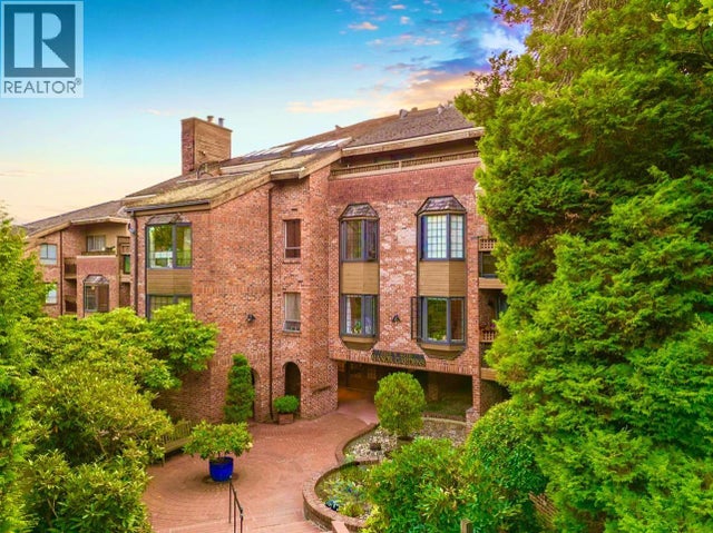 408 2320 W 40th Avenue, Vancouver