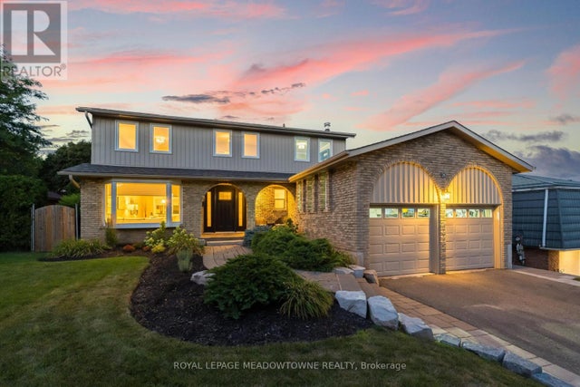 25 Hillside Drive, Halton Hills (georgetown)