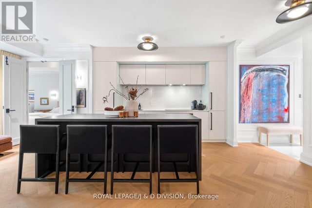 301 - 20 Scrivener Square, Toronto (rosedale-Moore Park)