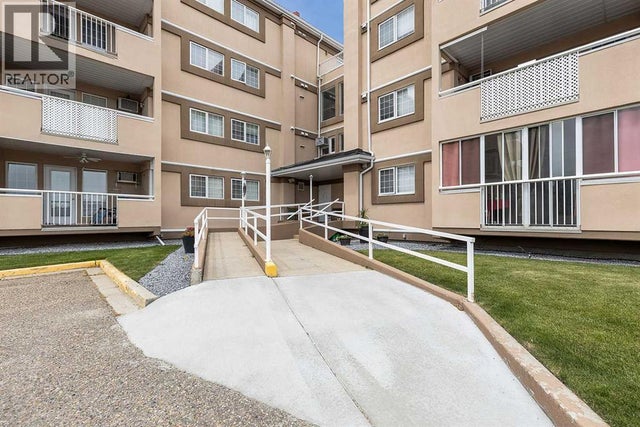 414, 22 Park Meadows Drive Se, Medicine Hat