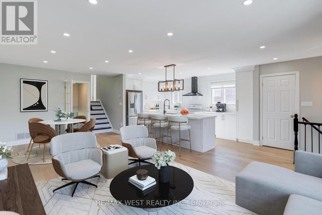 101 Tall Grass Trail, Vaughan (east Woodbridge)