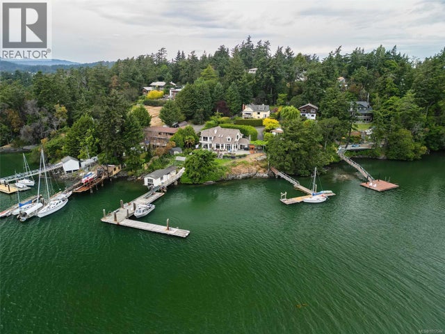 8 Lighthouse Lane, View Royal