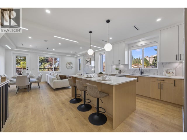 3 4170 Hurst Street, Burnaby