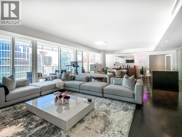 2702 1011 W Cordova Street, Vancouver