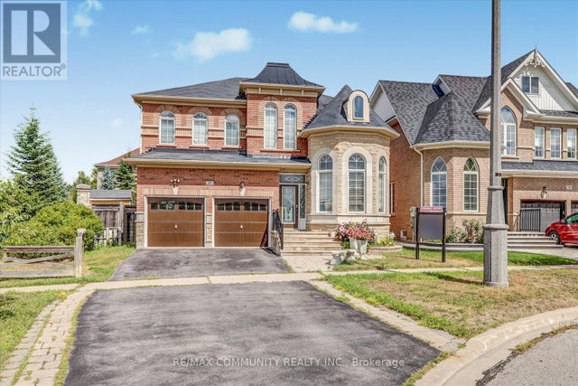 37 Condarcuri Crescent, Markham (box Grove)