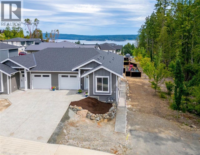 671 Sanderson Rd, Ladysmith