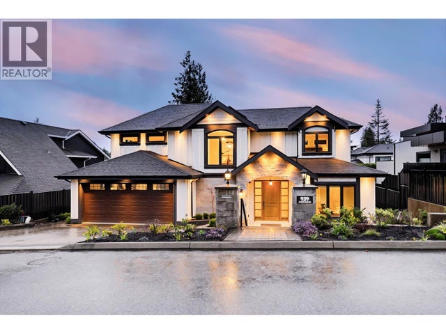 939 Forest Hills Drive, North Vancouver
