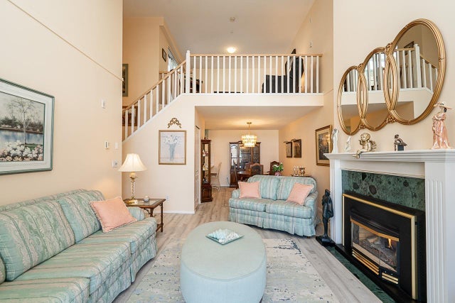 316 13911 70 Avenue, Surrey