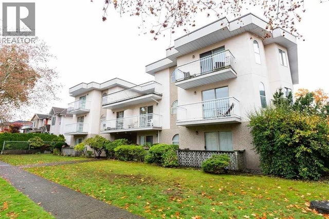 303 458 E 44th Avenue, Vancouver