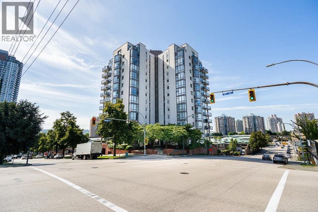403 98 Tenth Street, New Westminster