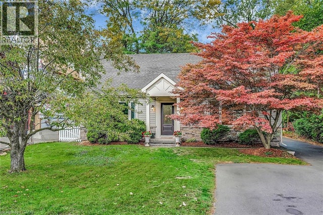 233 Townsend Avenue, Burlington