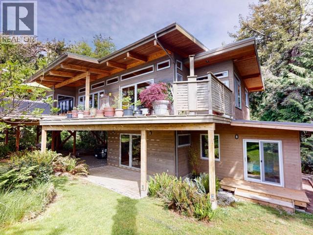 1628 Vancouver Blvd, Savary Island