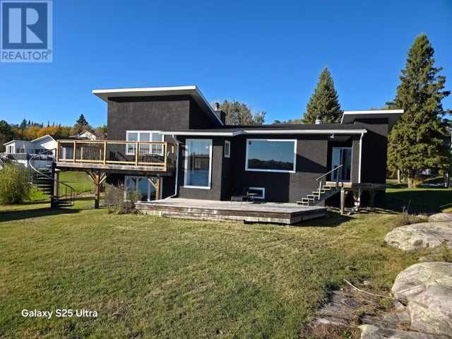 273 Darlington Bay Rd, Kenora