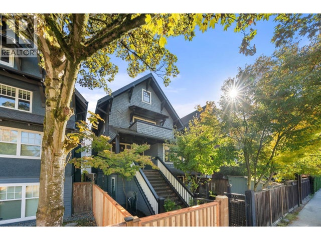 2216 Macdonald Street, Vancouver