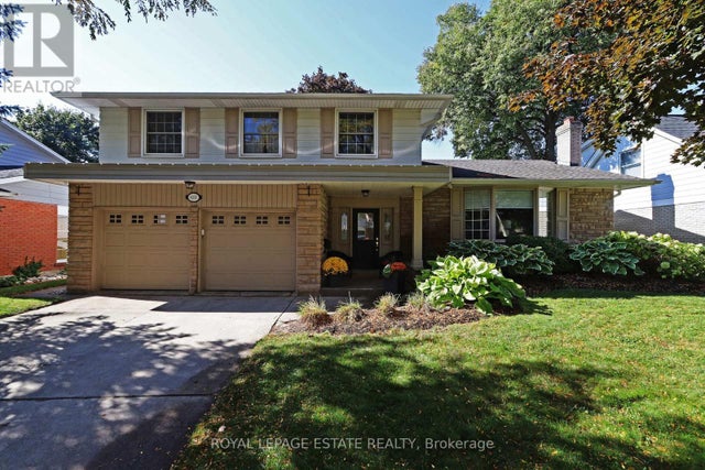 4231 Dunvegan Road, Burlington (shoreacres)