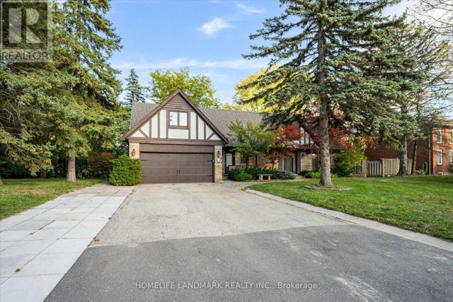 3 Old English Lane, Markham (bayview Glen)