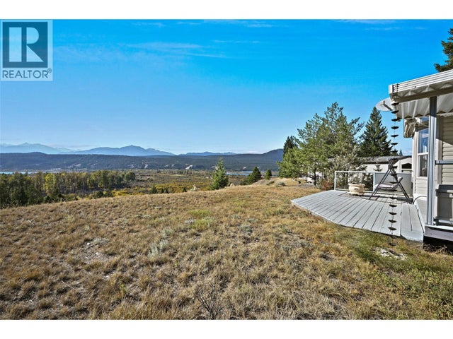 4877 Lynx Drive, Radium Hot Springs