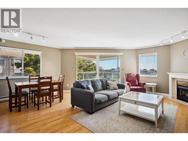 304 5350 Victory Street, Burnaby