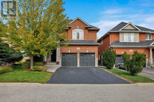 2202 Brookhaven Crescent, Oakville (wm Westmount)