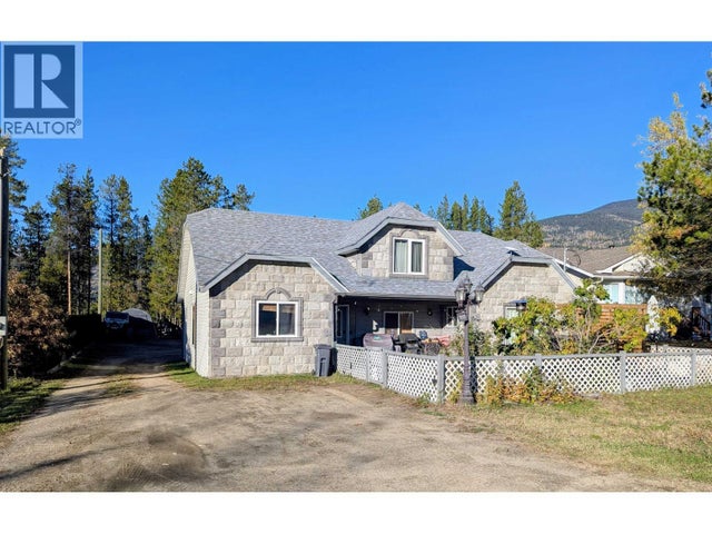 1222 14th Avenue, Valemount
