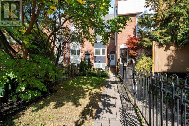 18 Sydenham Street, Toronto (regent Park)