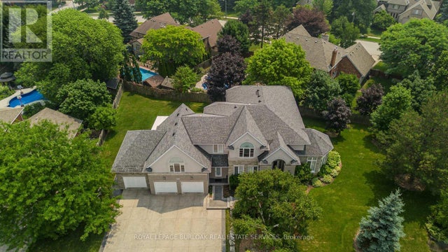 1400 Tamworth Court, Burlington (tyandaga)