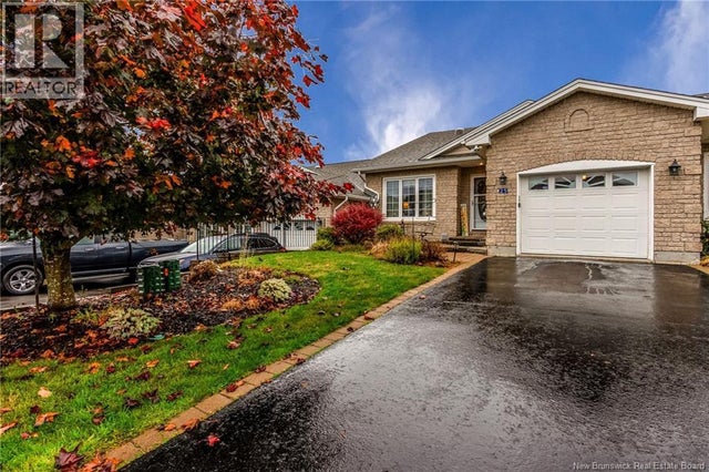 25 Mapleview Drive, Hampton