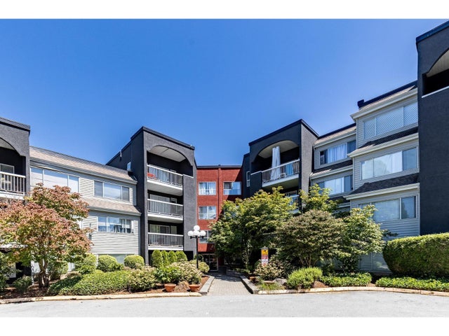 202 5700 200 Street, Langley