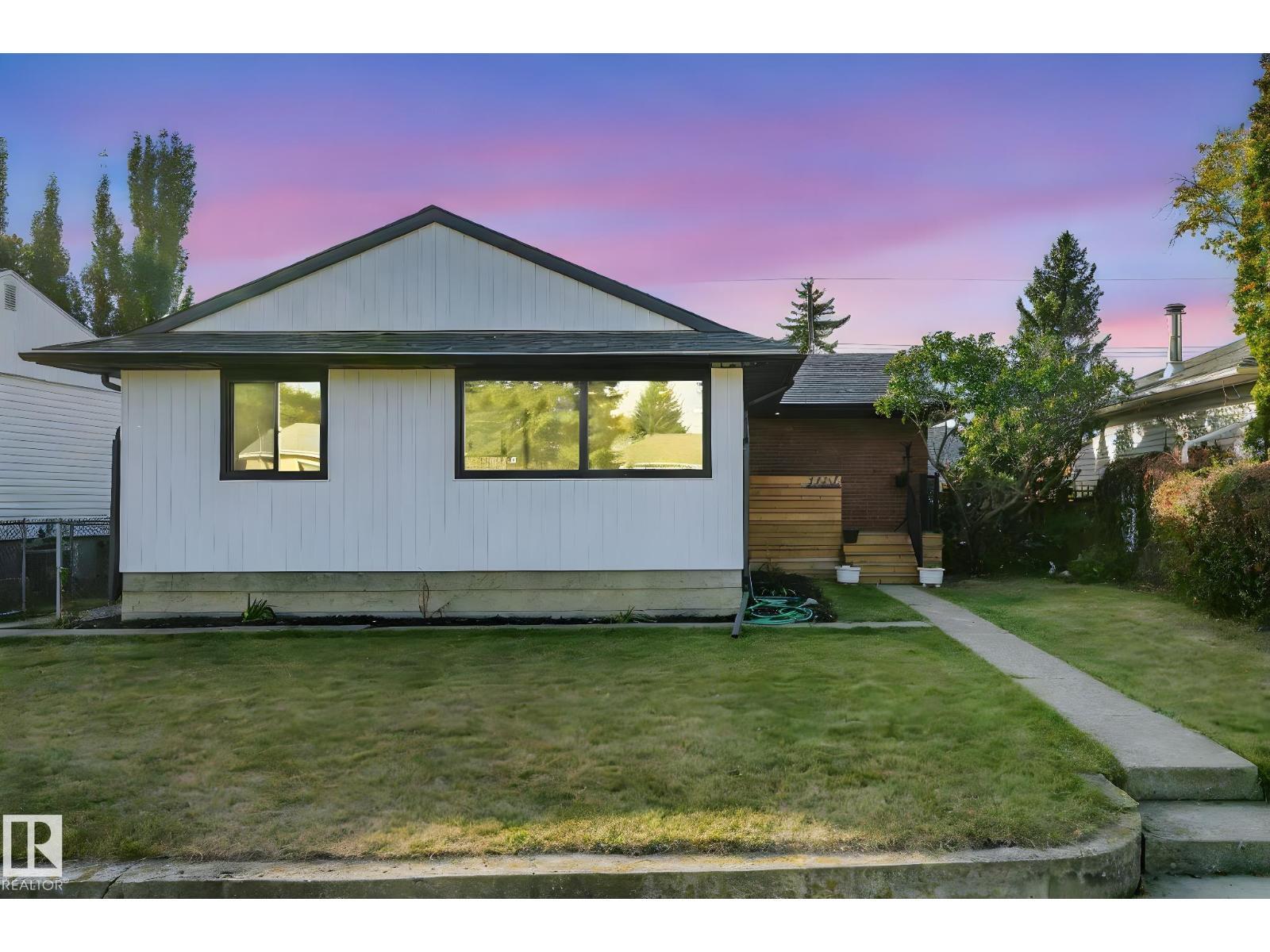 7404 82 St Nw, Edmonton
