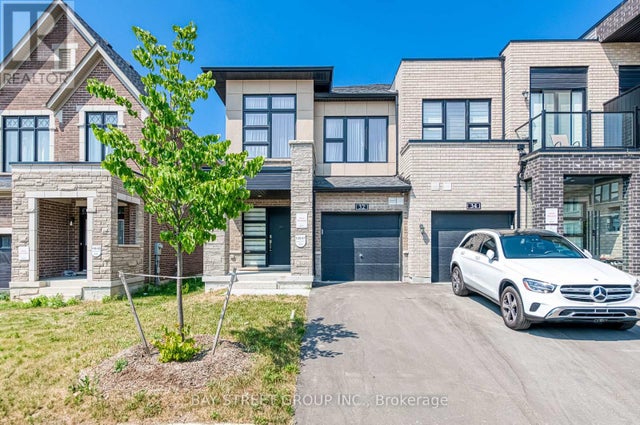 32 Jessica Antonella Street, Markham (angus Glen)