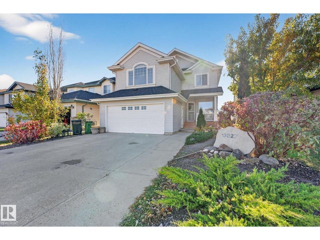 3327 32 Av Nw, Edmonton