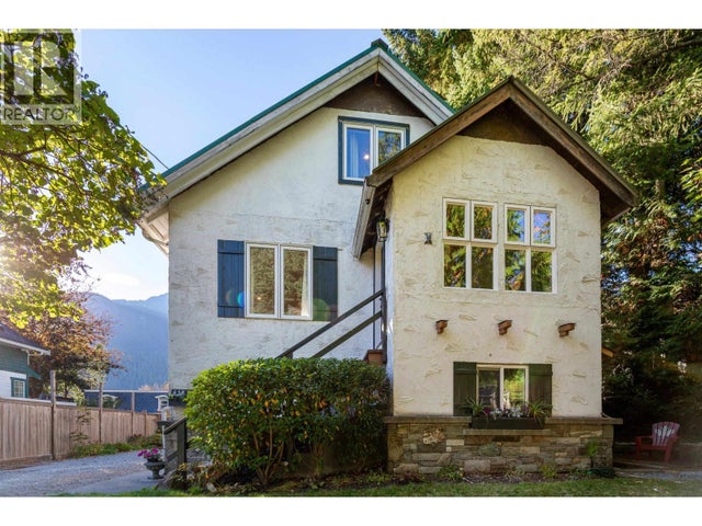 41869 Hope Road, Brackendale