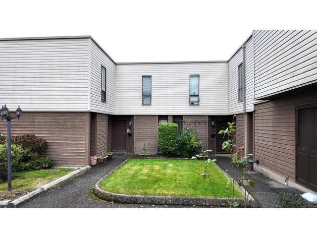 40 9400 128 Street, Surrey