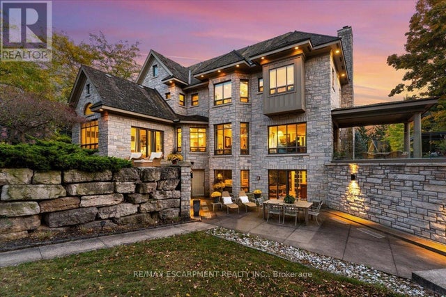 90 Ridge Road W, Grimsby (grimsby Escarpment)