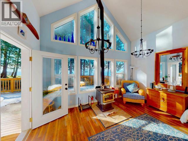 2902 Arbutus Lane, Savary Island