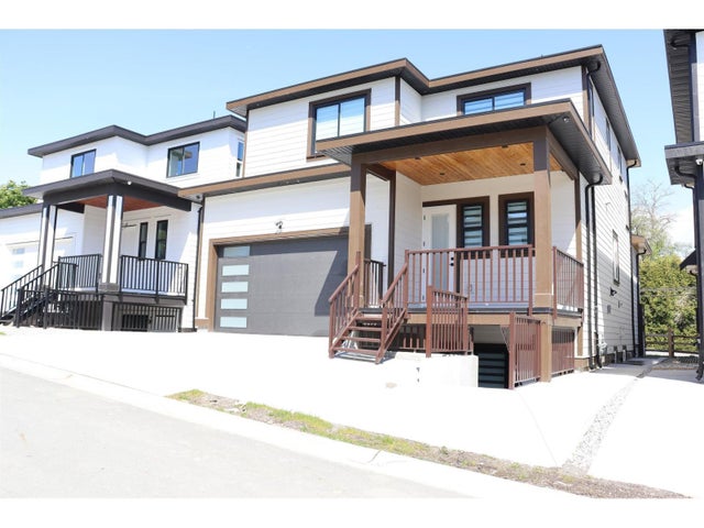 Basement-19xx 168st Street, Surrey