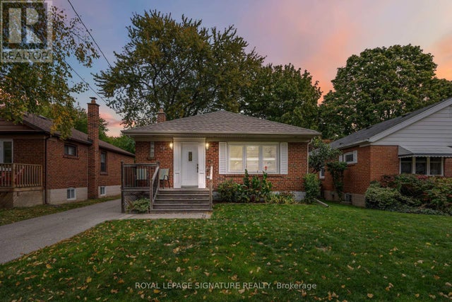 49 Westhead Road, Toronto (alderwood)
