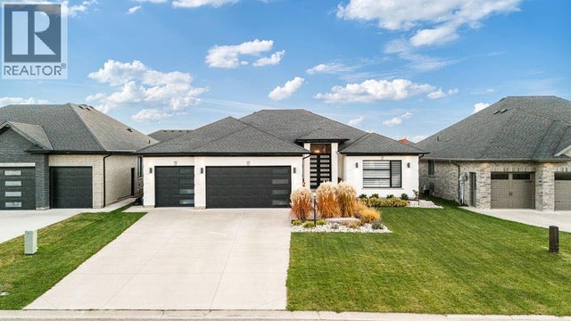 3489 Timber Ridge Road, Plympton-Wyoming