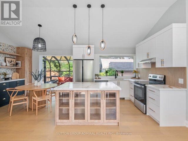 393 Paliser Crescent S, Richmond Hill (harding)