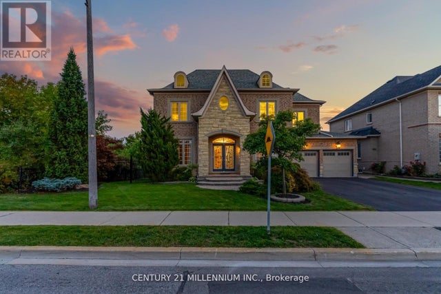 29 Eiffel Boulevard, Brampton (vales Of Castlemore North)