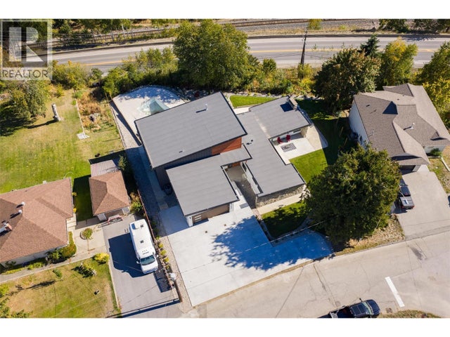 3429 8th Avenue, Castlegar