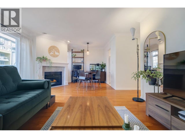 301 1868 E 11th Avenue, Vancouver